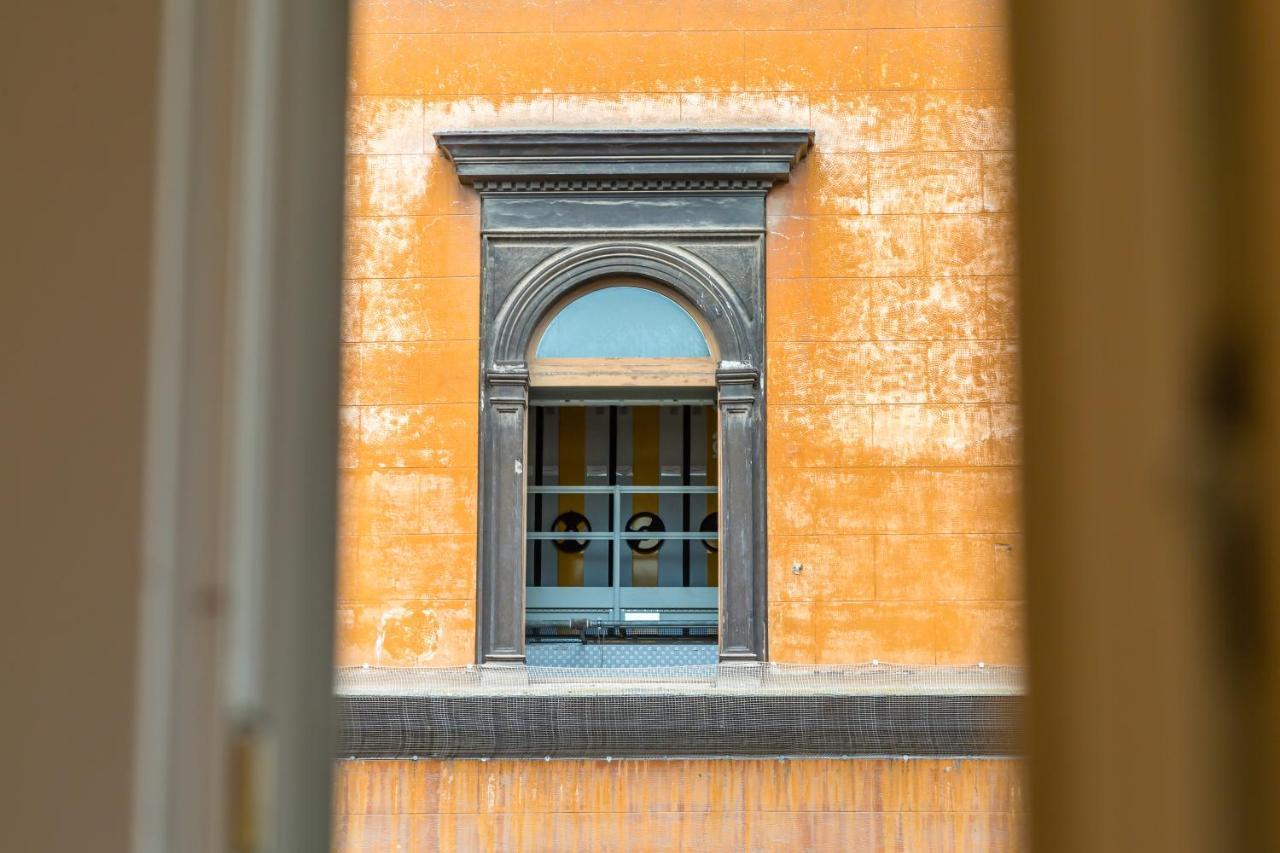 Golden Shell At Historical Center By Napoliapartments Exterior photo
